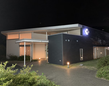 三輪整形外科クリニック　千葉県佐倉市　整形外科　リウマチ　リハビリテーション　子供からお年寄りまで、いろいろな病気やけがの症状を的確に診断して、最善な治療と適切なアドバイスを行います。